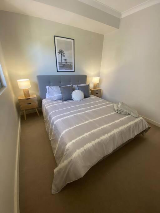 Bright 1 Bedroom Joondalup Perth